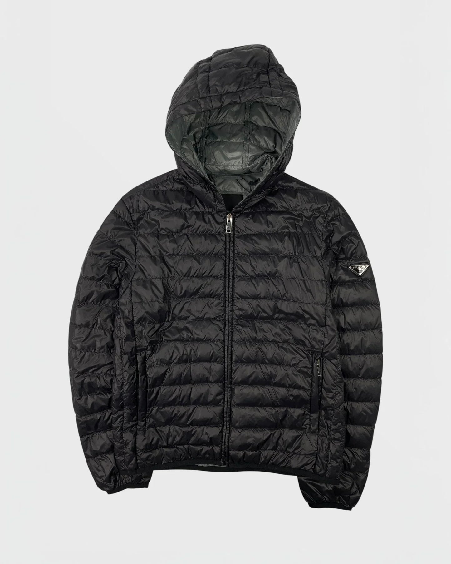 Prada doudoune triangle