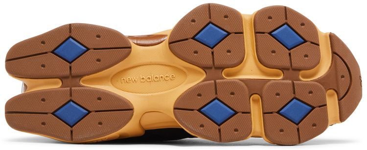 New Balance 9060 Noir Royal Gum