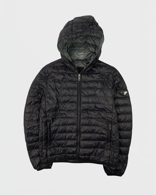 Prada doudoune triangle