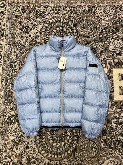 Doudoune CD oblique bleu ciel facture 2023