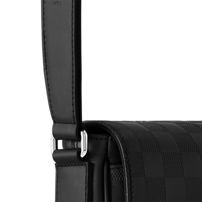Sac messager Louis Vuitton en cuir Damier Infini noir