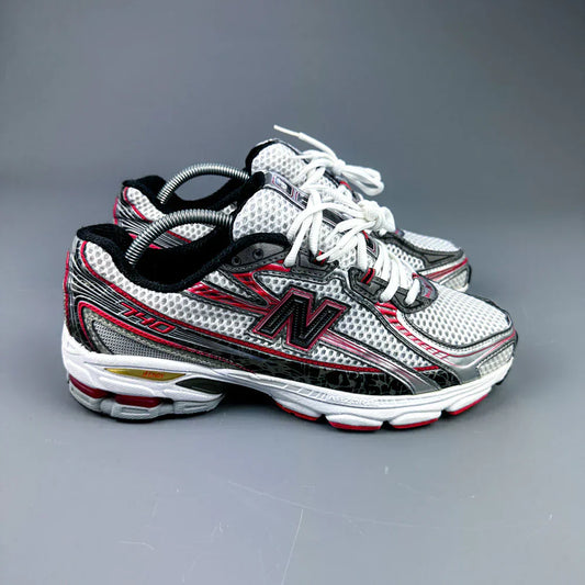 New Balance 740 ROUGE